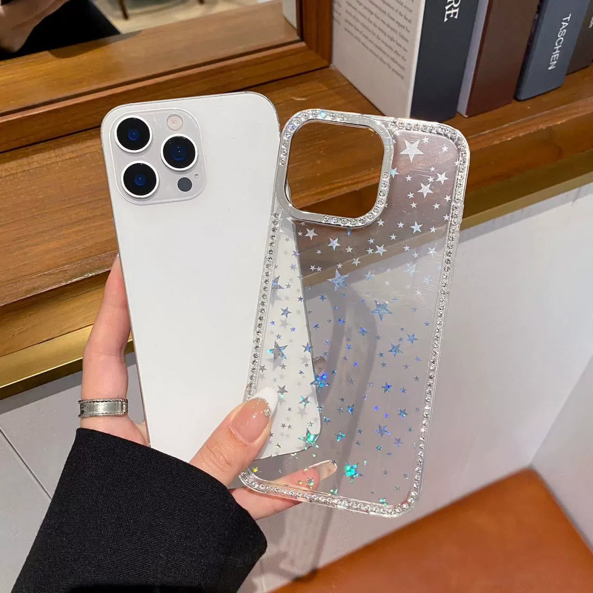 iPhone 12 / 12 Pro Slim fit clear case with glitter star pattern camera protection