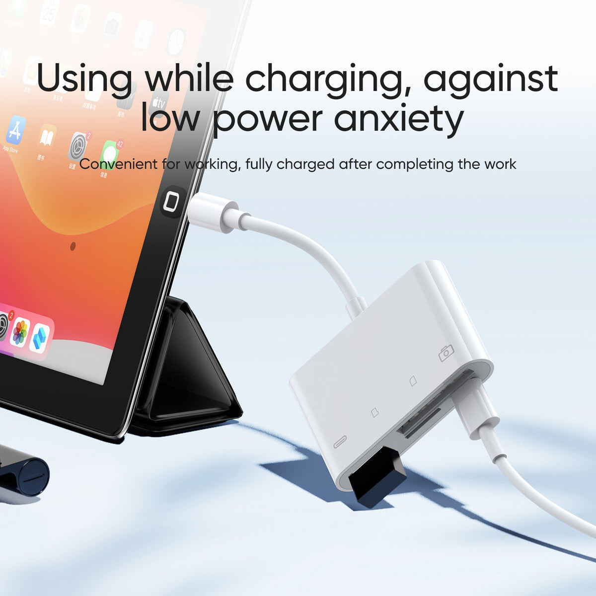 4-in-1 Card Reader with Type-C/Lightning Connector